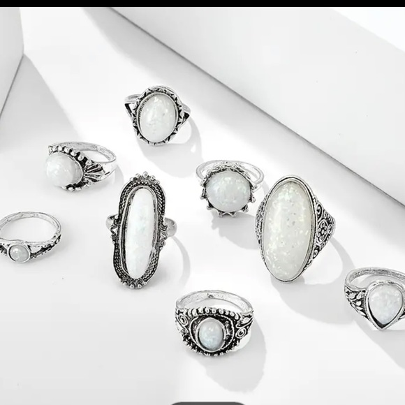 New 8 piece stackable ring set - Picture 2 of 6